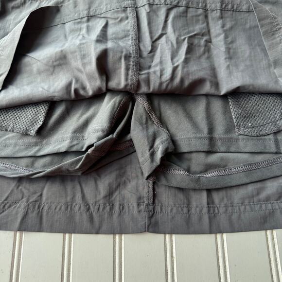 NEW! Columbia Women's Sandy River Skort in a grey colorway size L - Picture 3 of 9